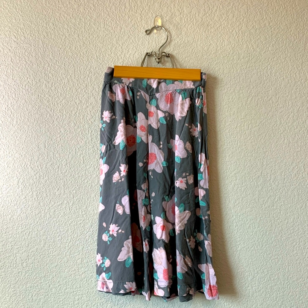 Old Navy Floral Gray Midi Skirt with Pink and Teal Flowers